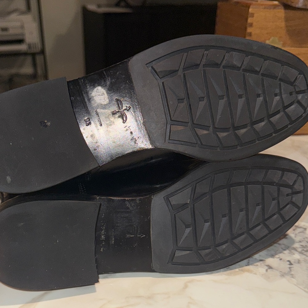 Pour La Victoire Patent Leather Ankle Booties - Picture 8 of 9